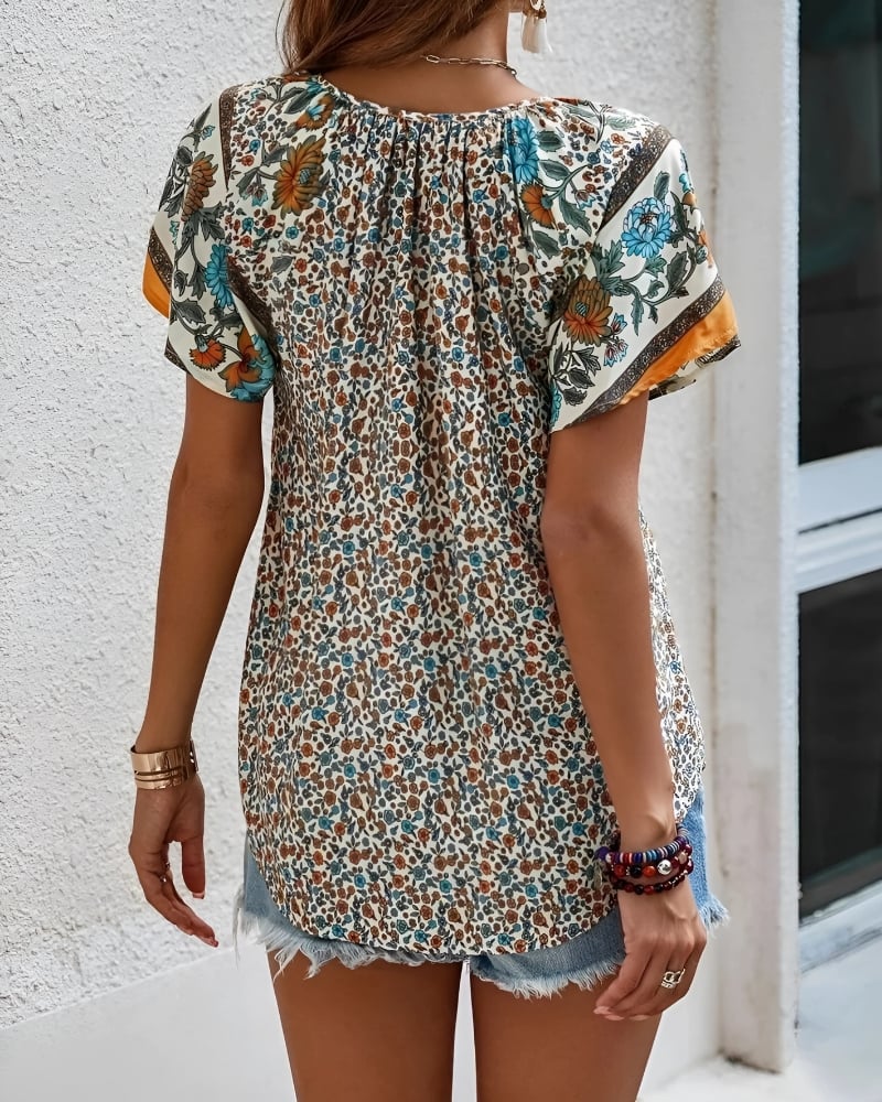 With Floral Print V-Neck Short Sleeves Boho Style Casual Blouse - Image 3
