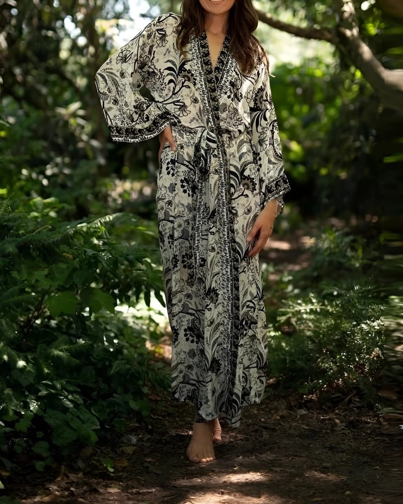 Long floral retro kimono dress - Image 4