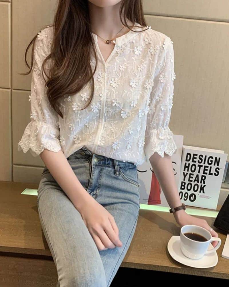 Bohemian White Casual Flower-Embellished Blouse