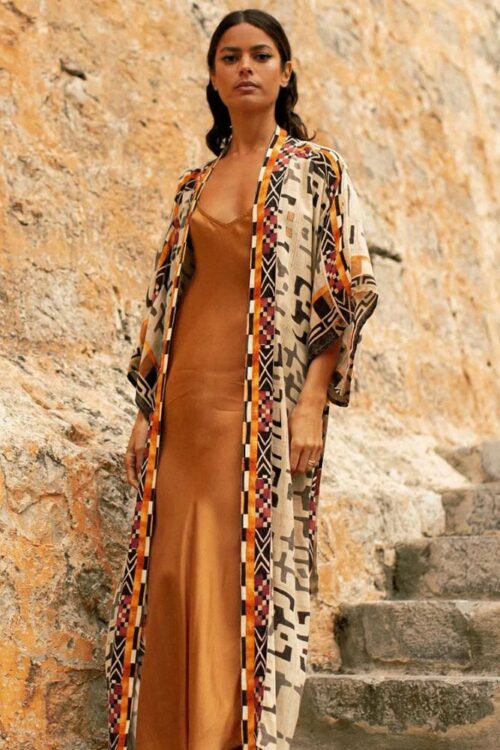Women's kimono luxurious with geometric prints