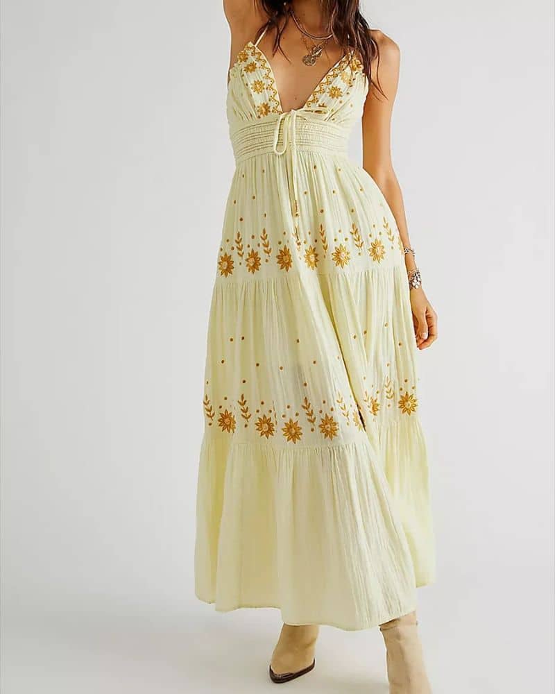 Bohemian Maxi Dress and Elegant with Neckline